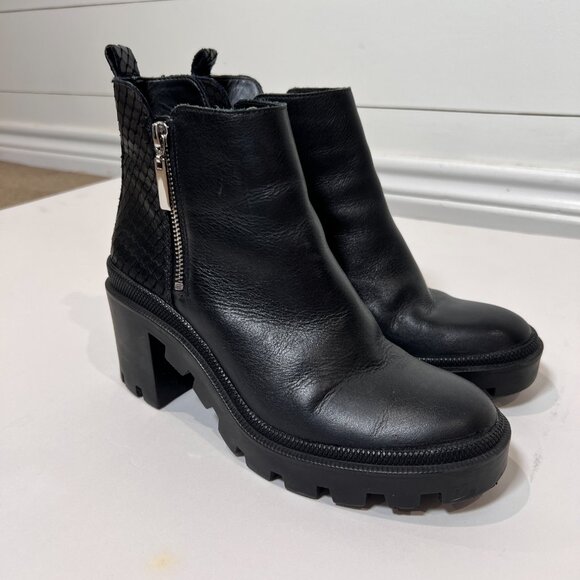 Gianni Bini Black Zip Booties Size 8 - Picture 3 of 6